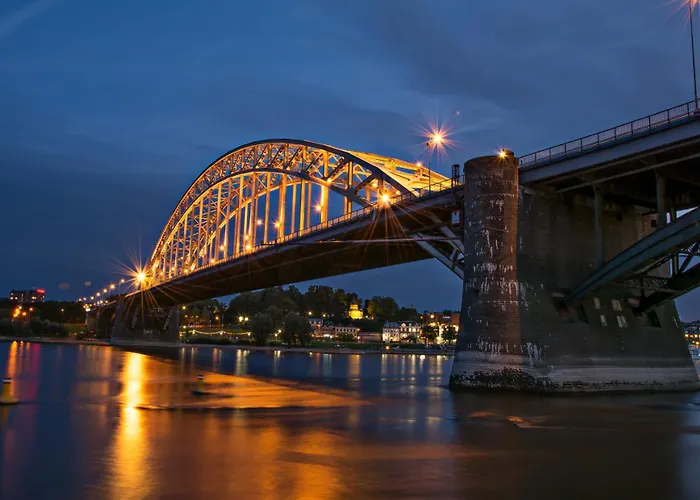 6-p Wellnesshuisje Met Sauna/hottub Bij Nijmegen * Ewijk