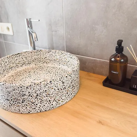 Nyaraló 6-p Wellnesshuisje Met Sauna/hottub Bij Nijmegen Ewijk